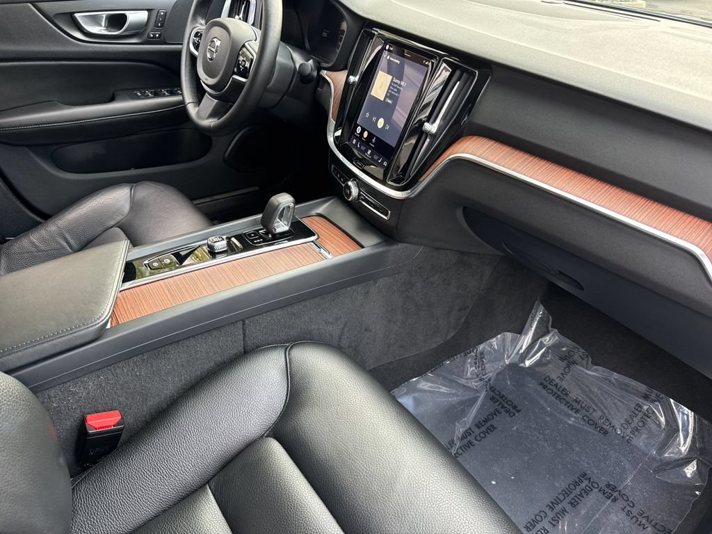 Certified 2024 Volvo S60 B5 Plus AWD/4WD image 14