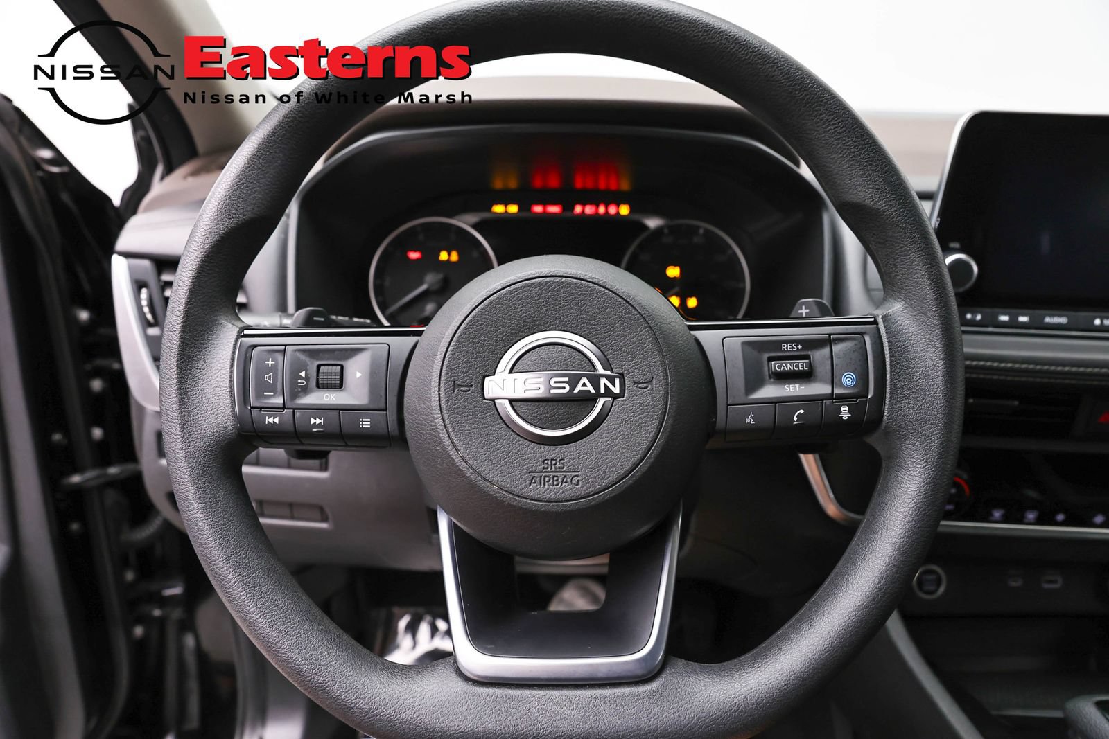 Used 2023 Nissan Rogue SV AWD/4WD image 10