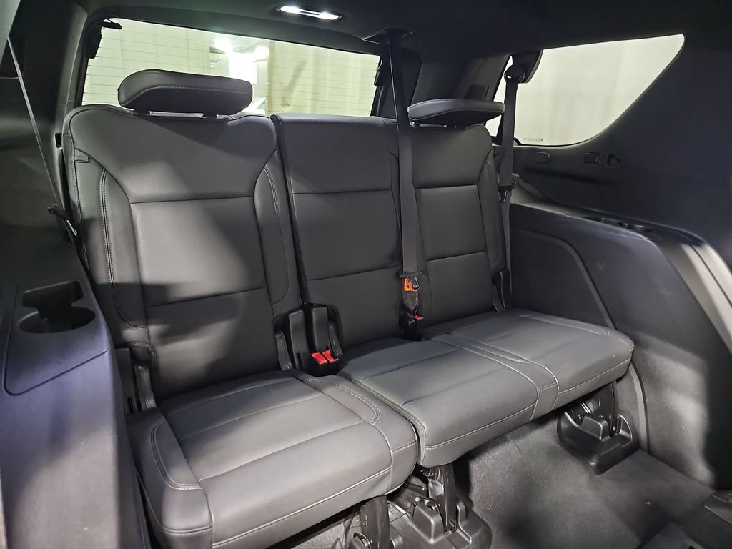 Used 2024 Chevrolet Tahoe Z71 w/ Luxury Package AWD/4WD image 13