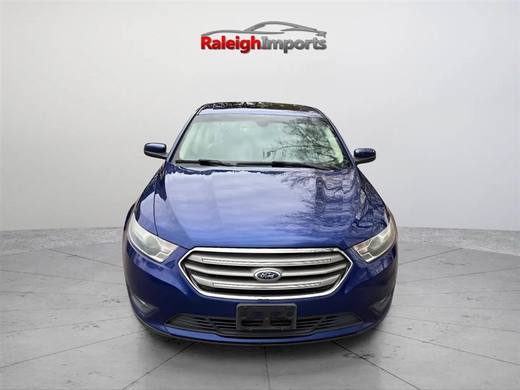 Used 2013 Ford Taurus SEL FWD image 4