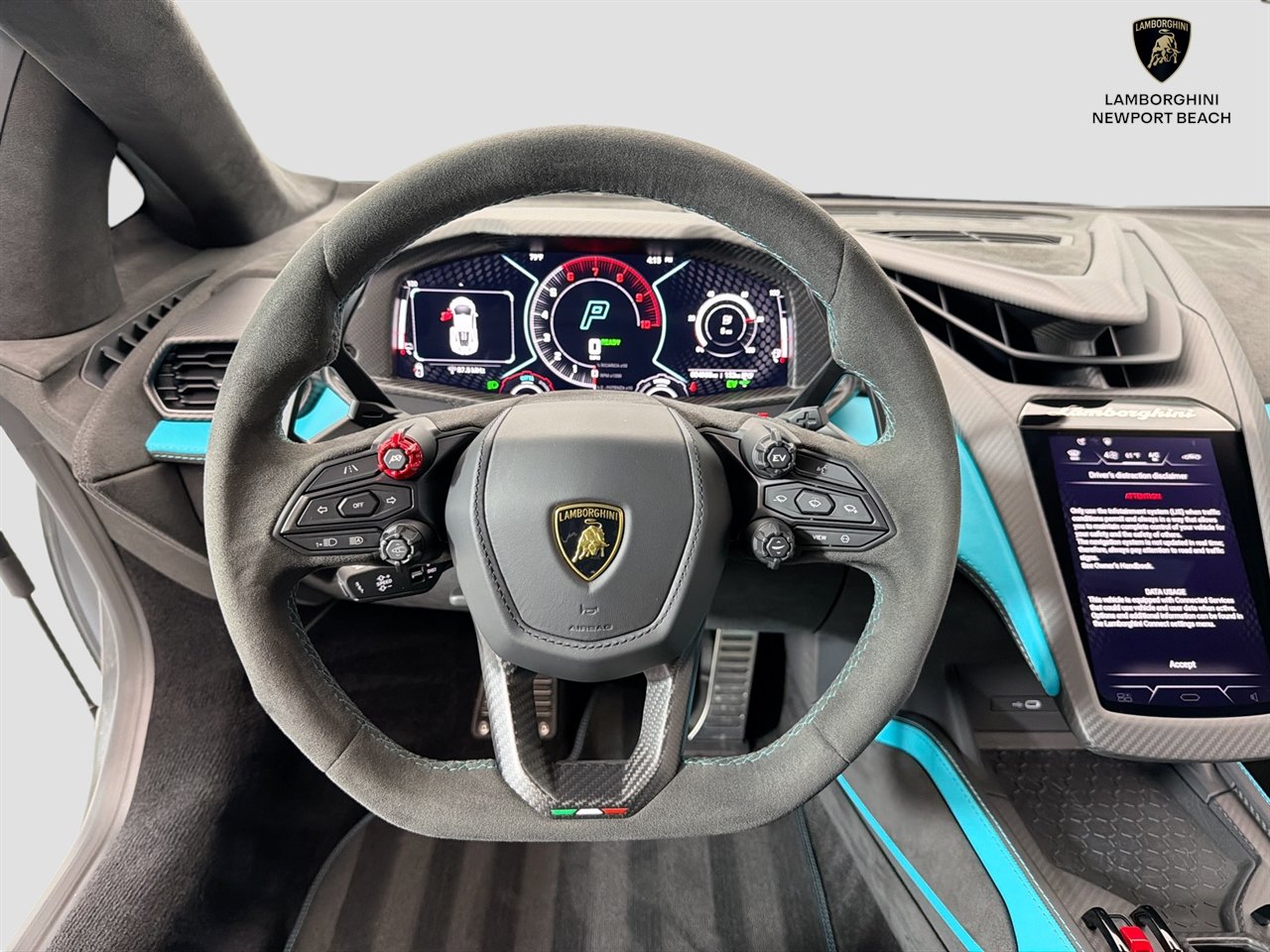 Used 2024 Lamborghini Revuelto AWD/4WD image 12