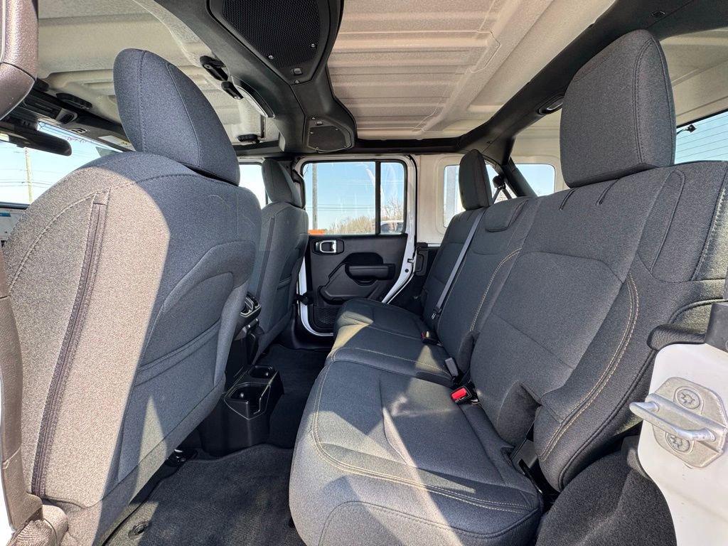 Used 2024 Jeep Wrangler Sport S image 11
