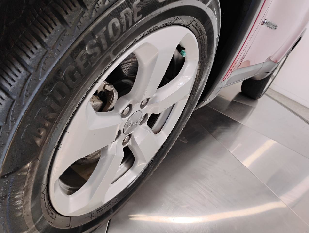 Used 2018 Jeep Compass Latitude image 50