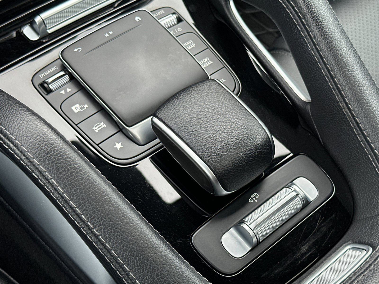 Certified 2022 Mercedes-Benz GLS 450 4MATIC w/ AMG Line Exterior image 21