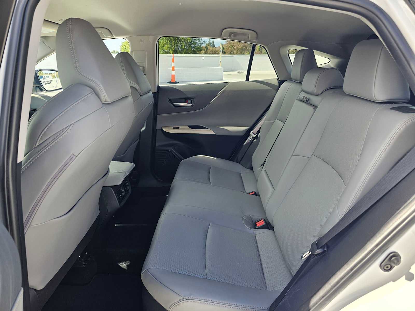 Used 2024 Toyota Venza Limited AWD/4WD image 16