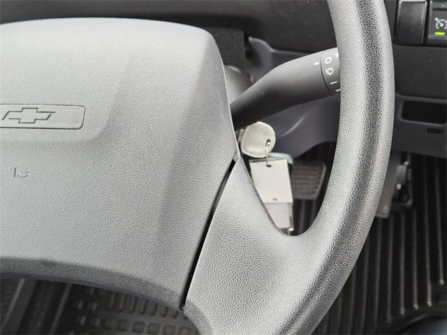 Used 2024 Chevrolet Low Cab Forward image 25