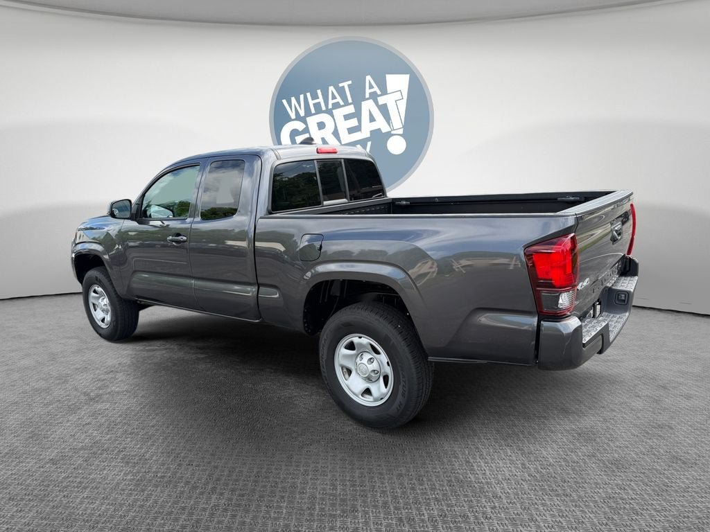 Certified 2023 Toyota Tacoma SR w/ SR Convenience Package AWD/4WD image 6