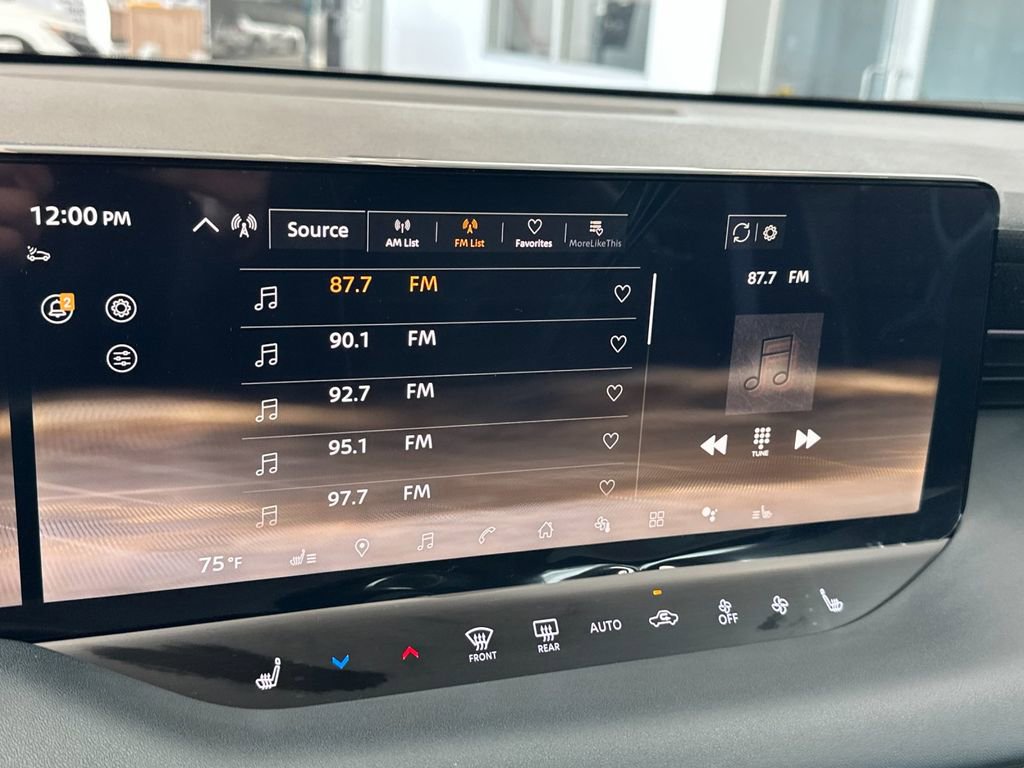 New 2026 Nissan Leaf SV+ w/ Illuminated Package image 17