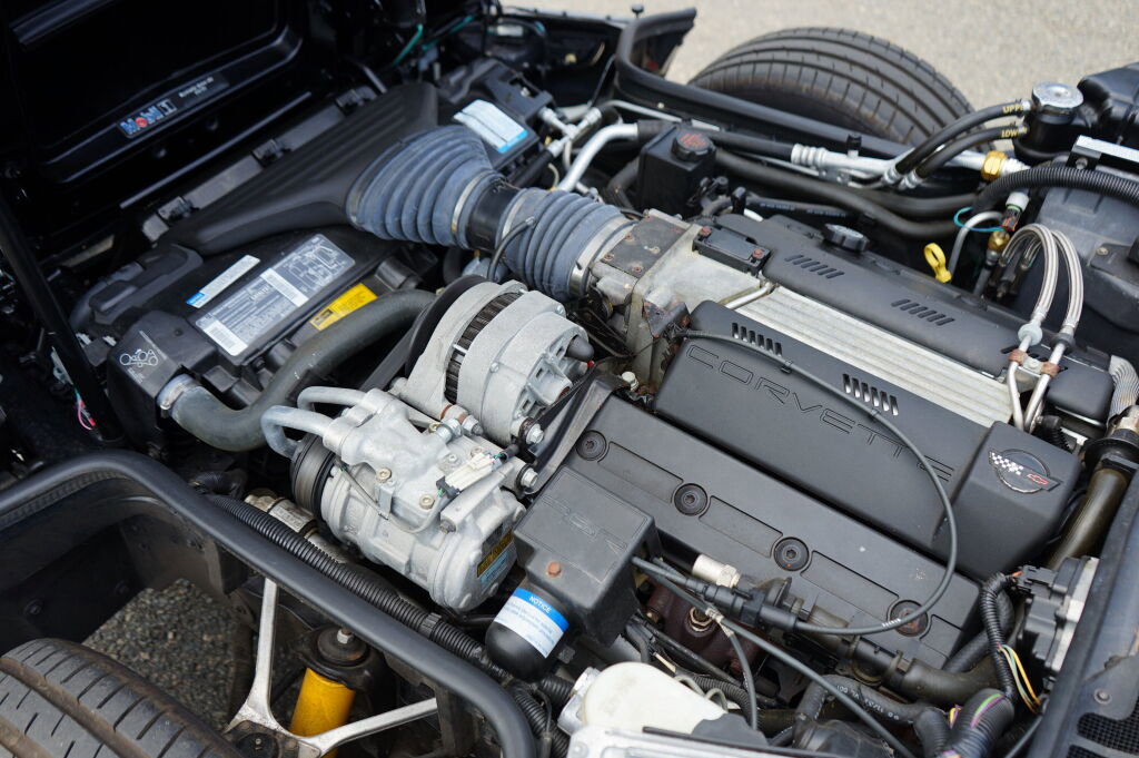 Used 1995 Chevrolet Corvette Coupe image 9