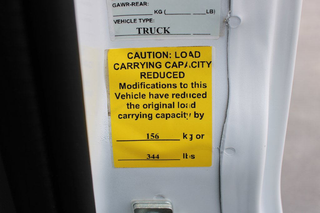 Used 2025 Chevrolet Express 2500 w/ Driver Convenience Package RWD image 24