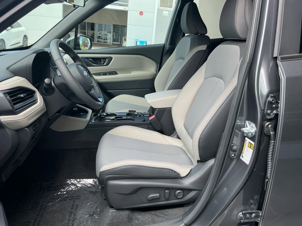 New 2026 Subaru Forester Premium AWD/4WD image 30