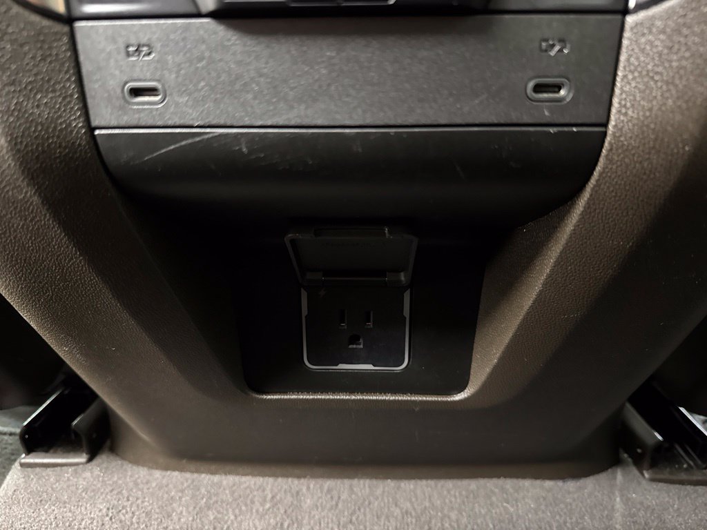 Used 2025 Chevrolet Tahoe LT RWD image 33