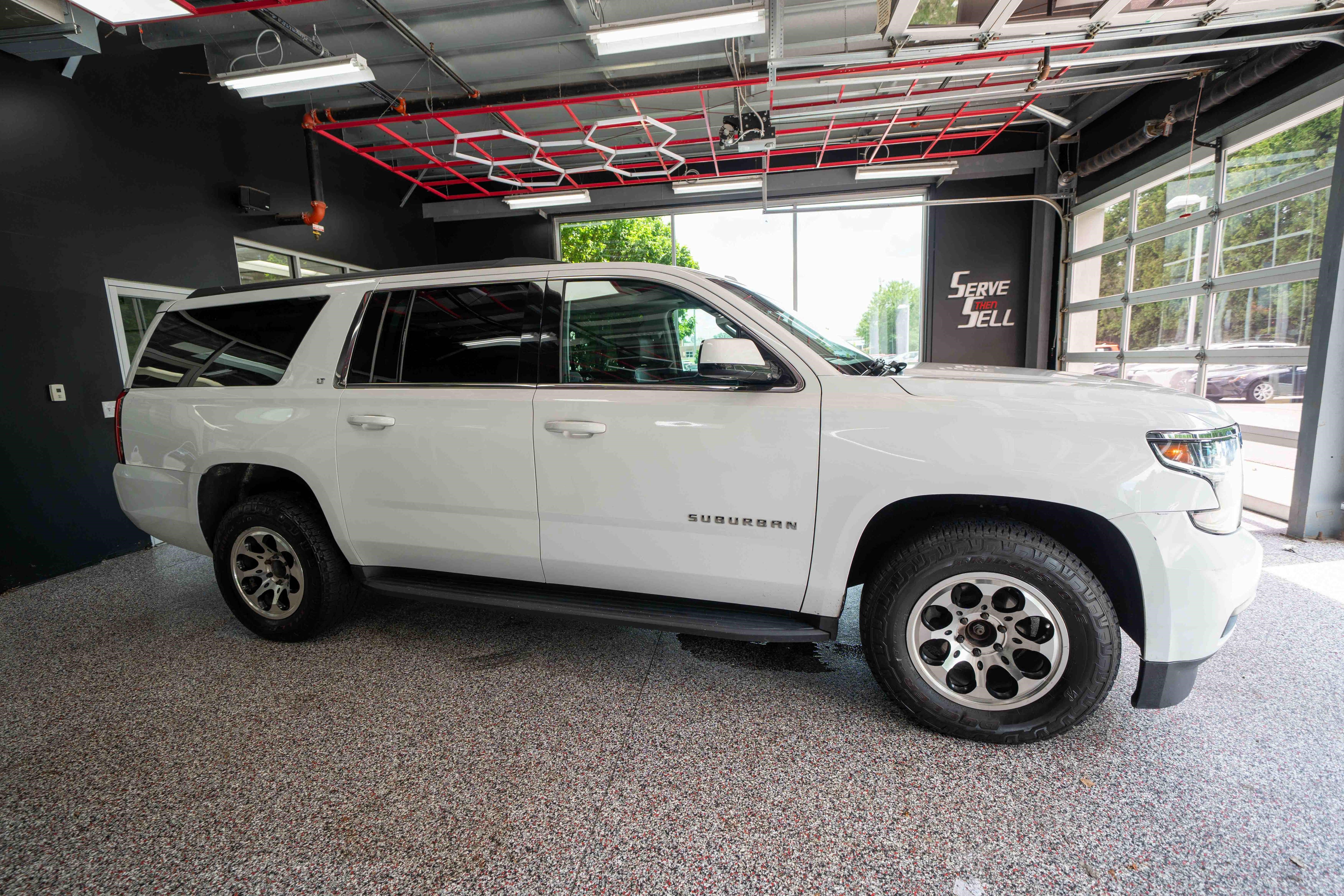 Used 2018 Chevrolet Suburban LT AWD/4WD image 5