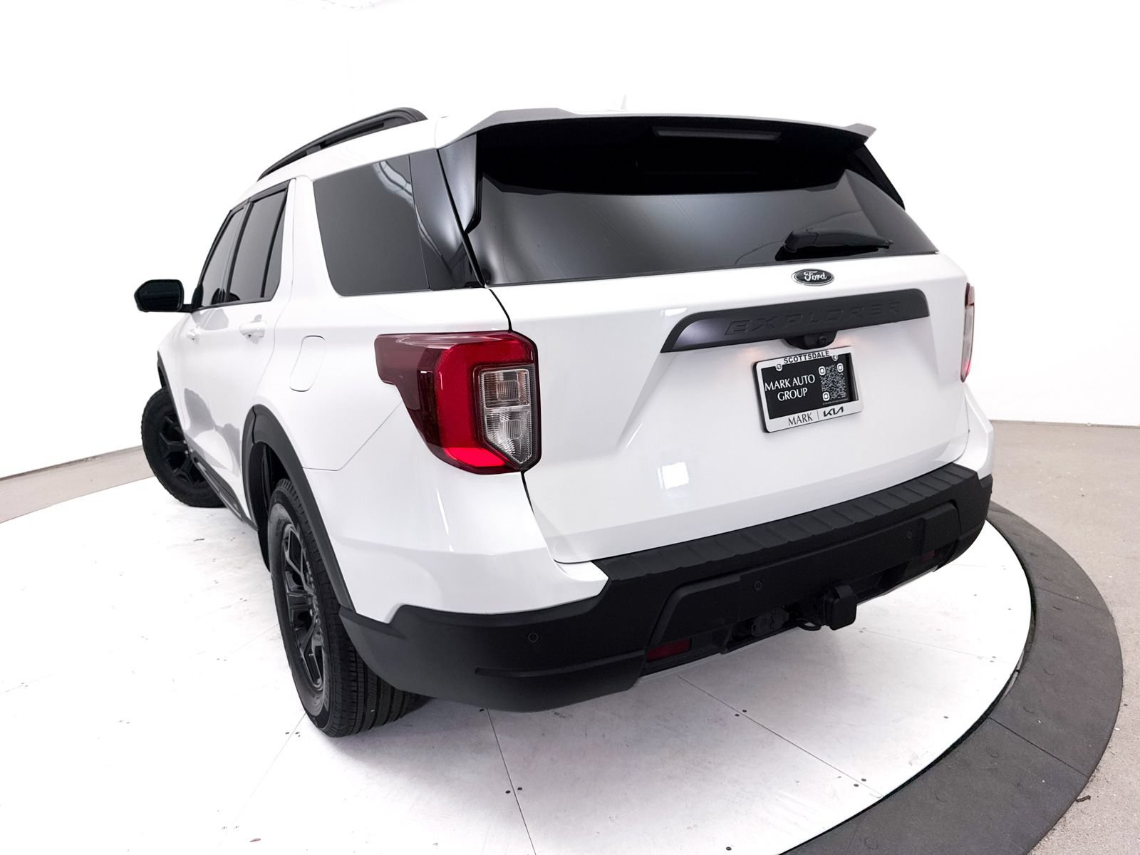 Used 2023 Ford Explorer Timberline w/ Timberline Technology Package AWD/4WD image 9
