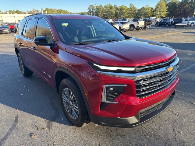 Used 2026 Chevrolet Traverse LT w/ Enhanced Driving Package image 7