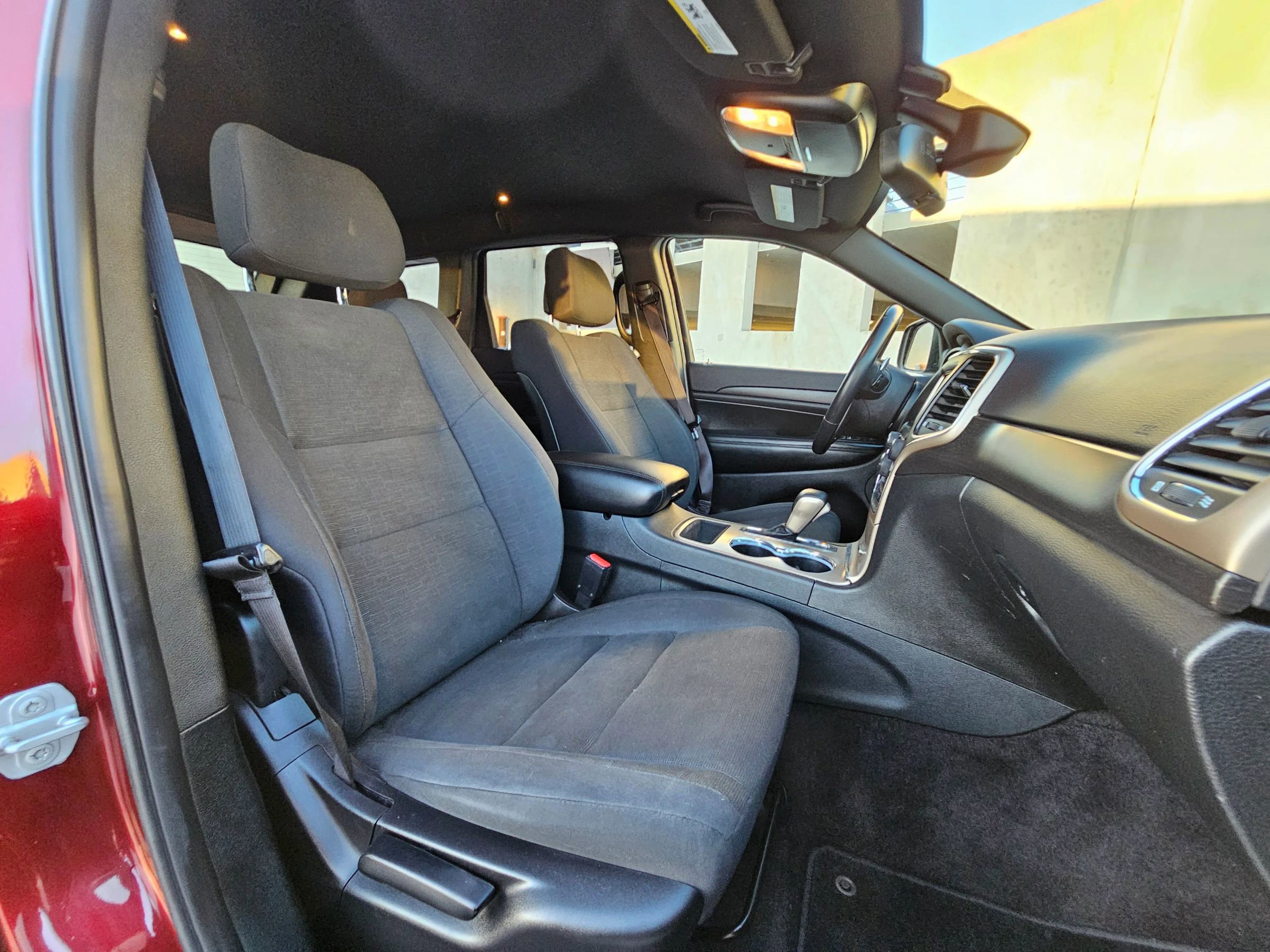 Used 2016 Jeep Grand Cherokee Laredo w/ Quick Order Package 23E image 24