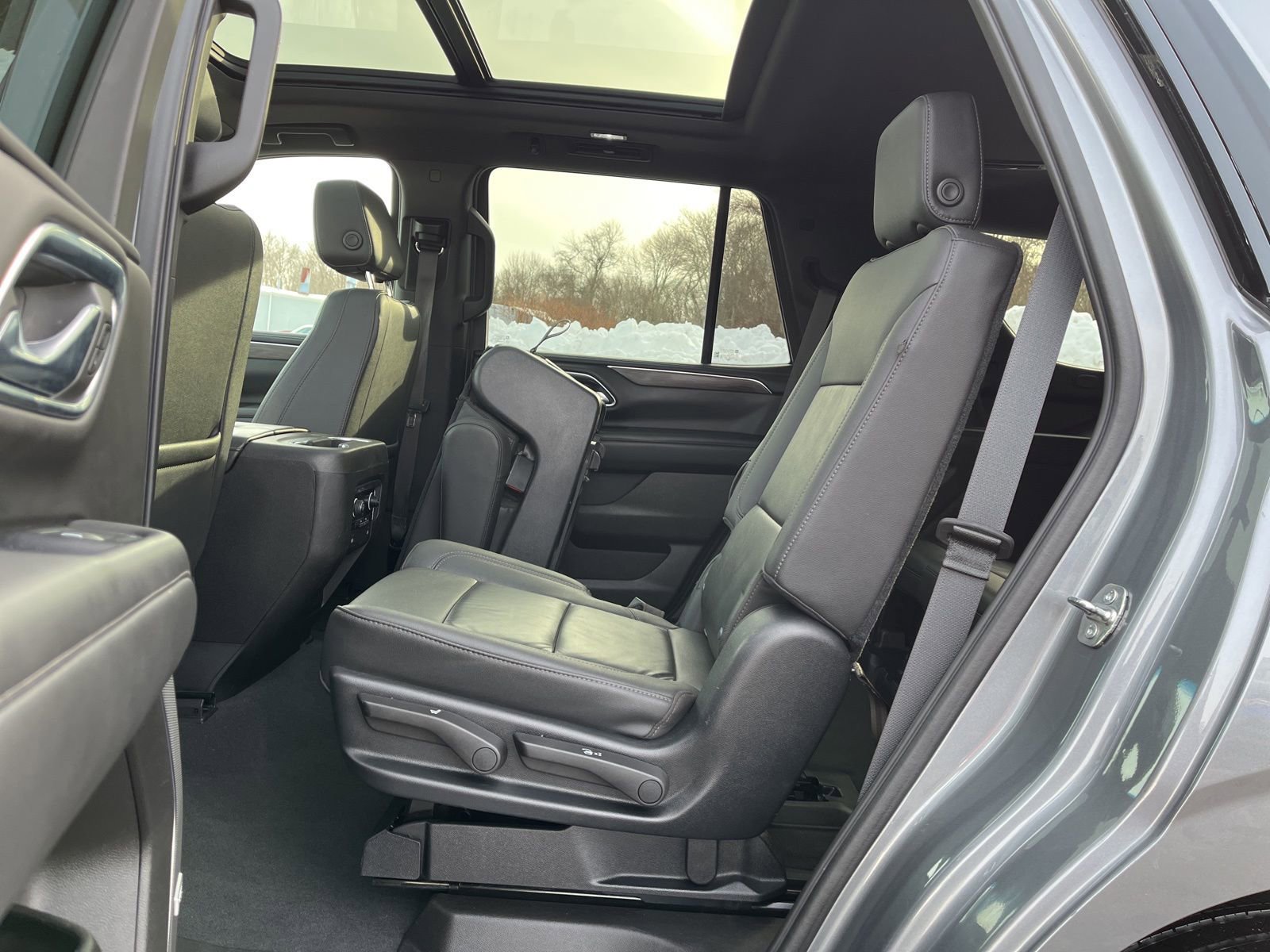 Used 2021 Chevrolet Tahoe Z71 AWD/4WD image 15