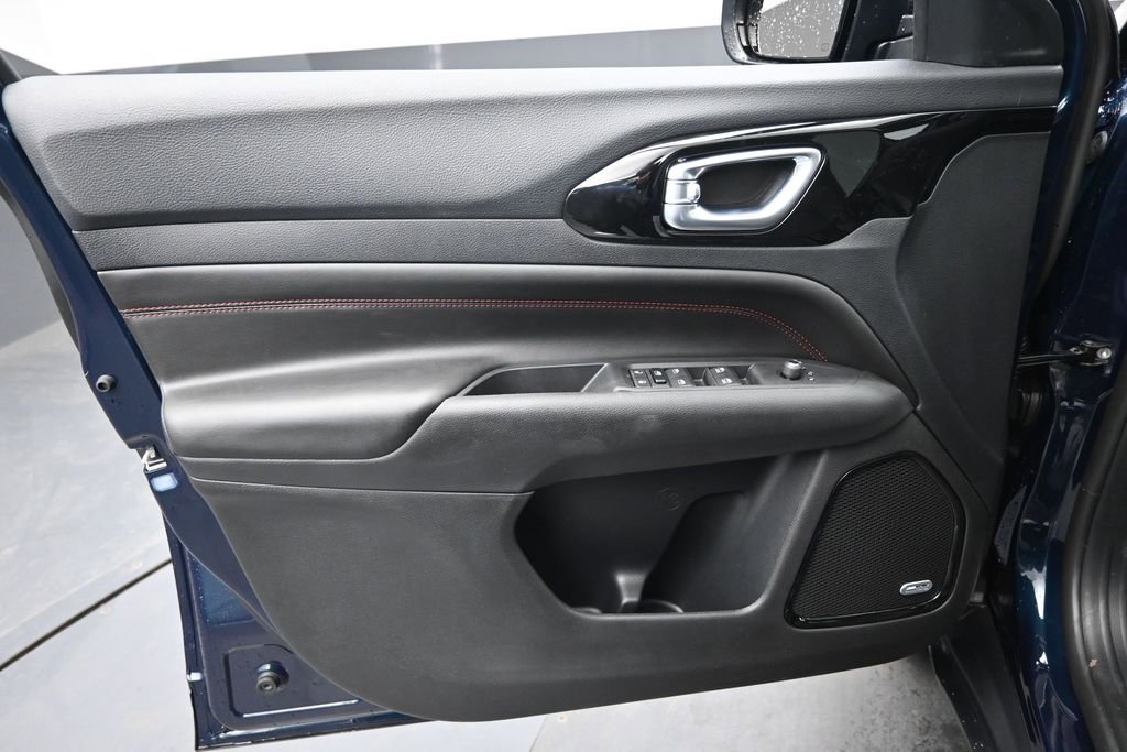New 2026 Jeep Compass Trailhawk AWD/4WD image 24