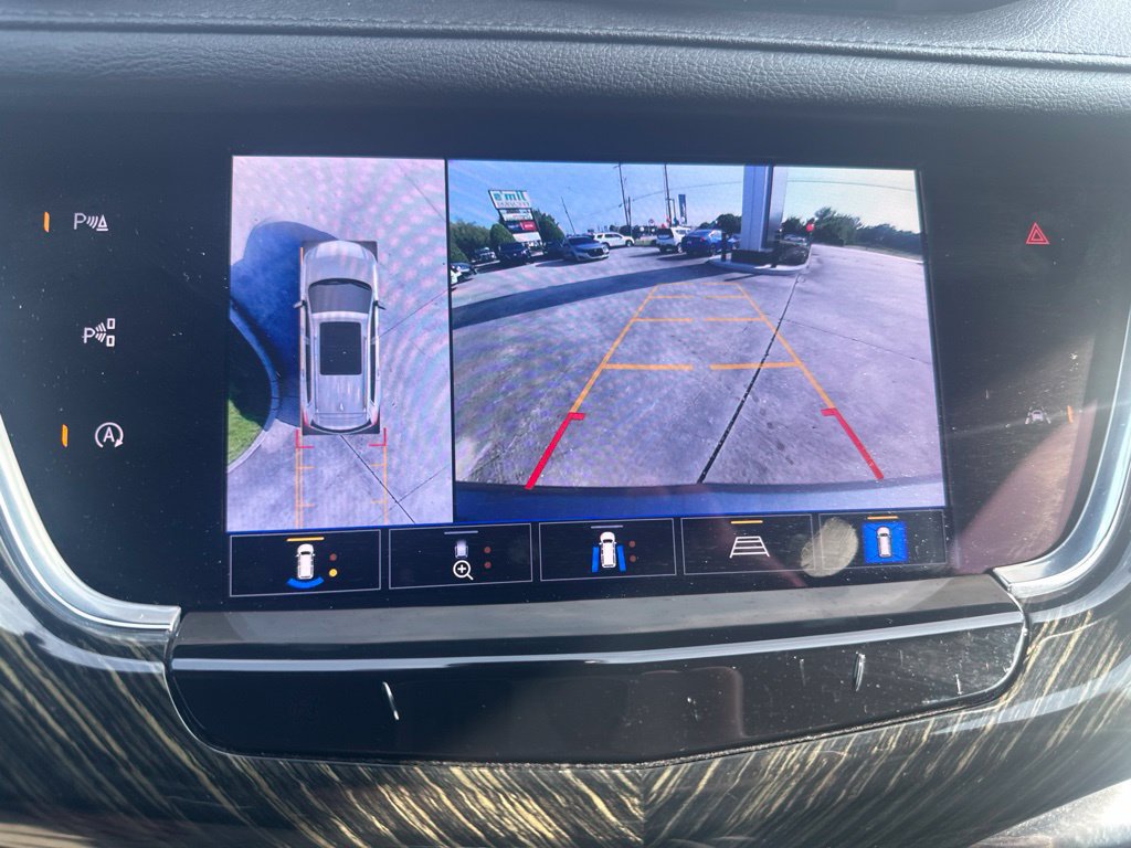 Used 2022 Cadillac XT6 Premium Luxury w/ Technology Package FWD image 18