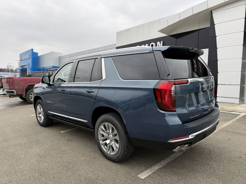 New 2026 GMC Yukon Denali w/ Sun & Power Step Package image 3