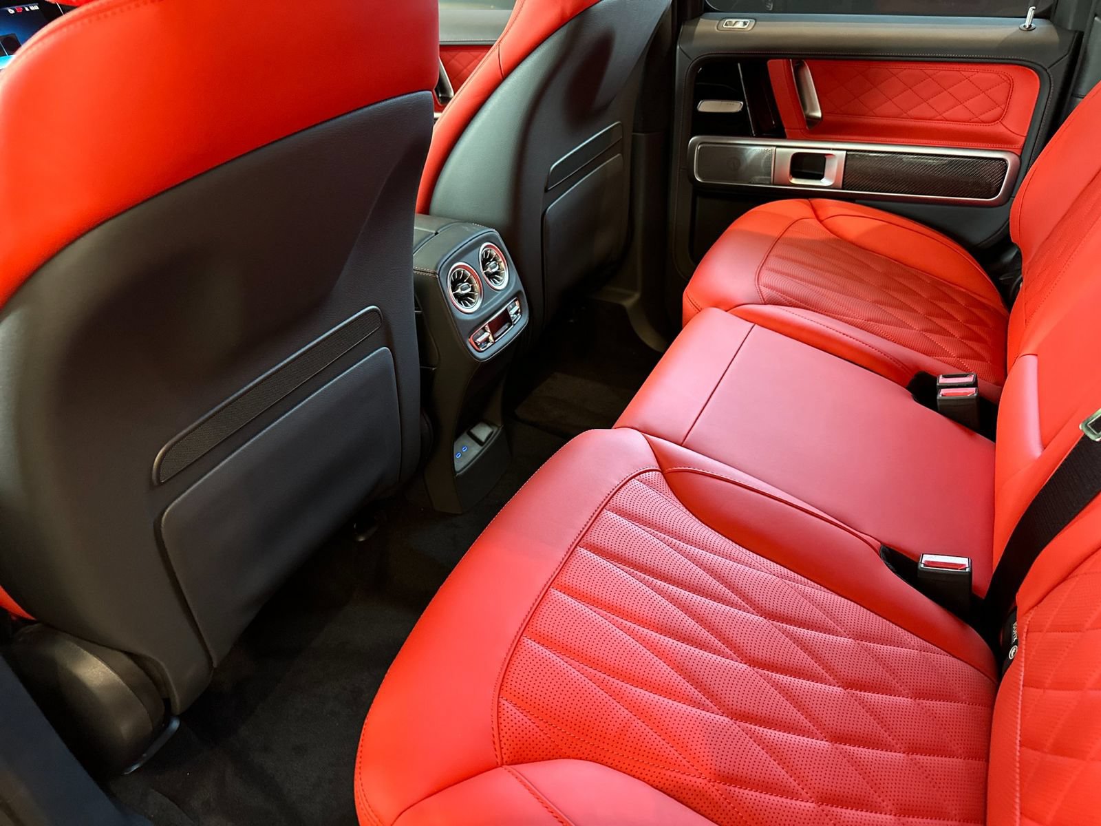 New 2026 Mercedes-Benz G 63 AMG 4MATIC image 12