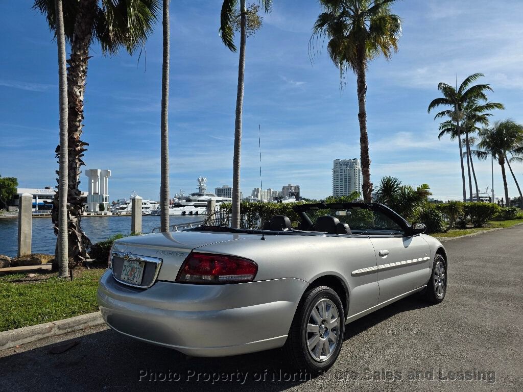 Used 2004 Chrysler Sebring LXi image 17
