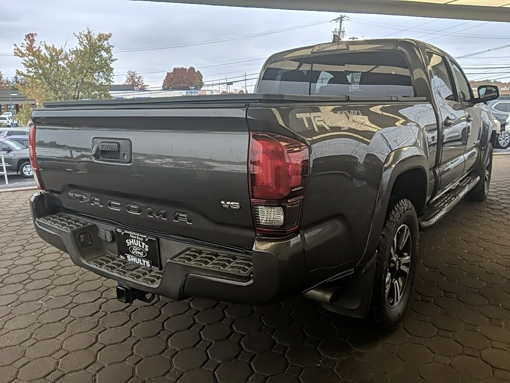 Used 2018 Toyota Tacoma TRD Off-Road image 5