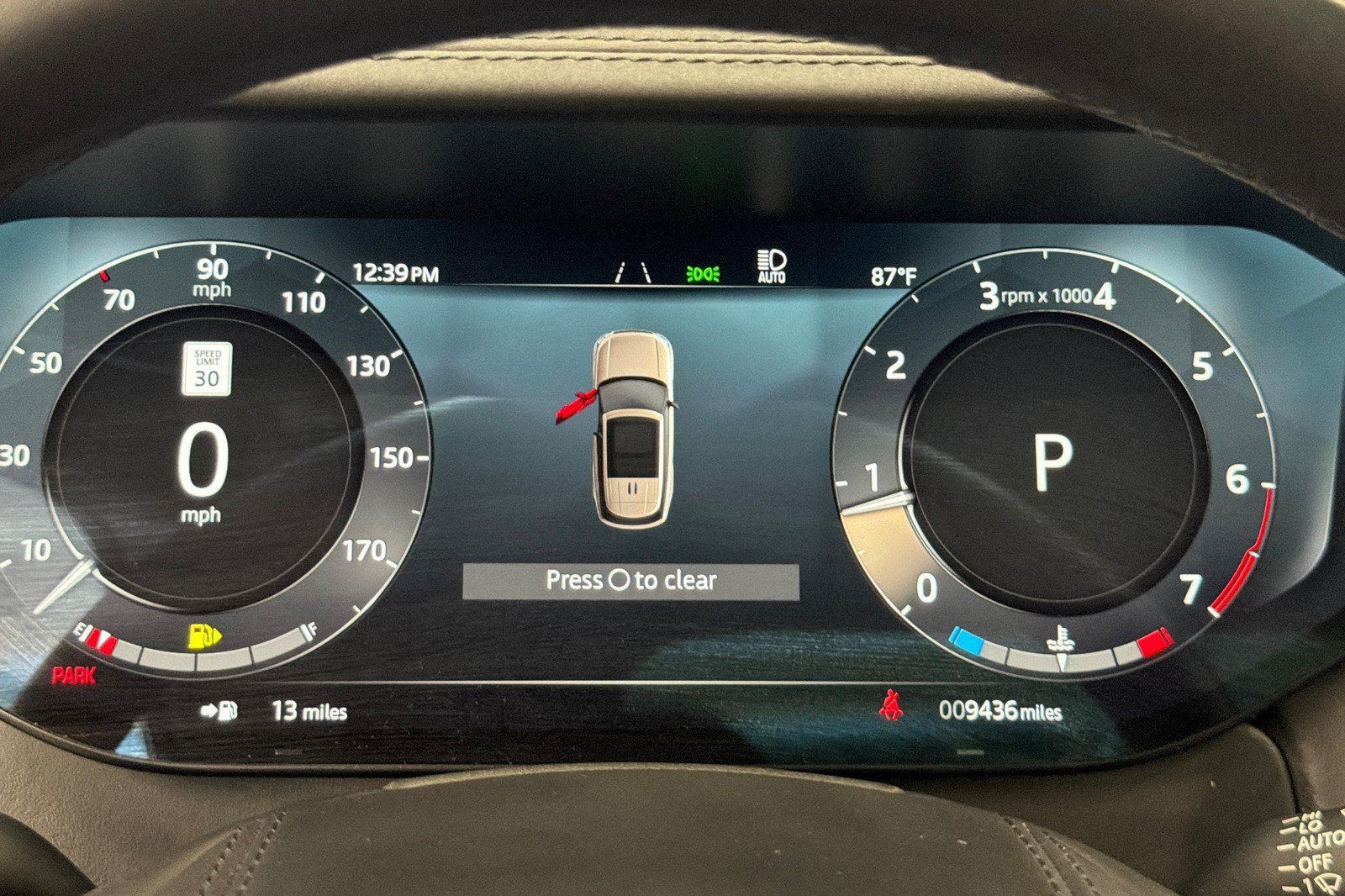 Certified 2025 Land Rover Range Rover SE AWD/4WD image 23