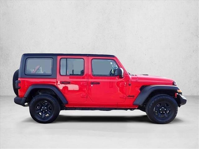 Used 2022 Jeep Wrangler Unlimited Sport AWD/4WD image 5