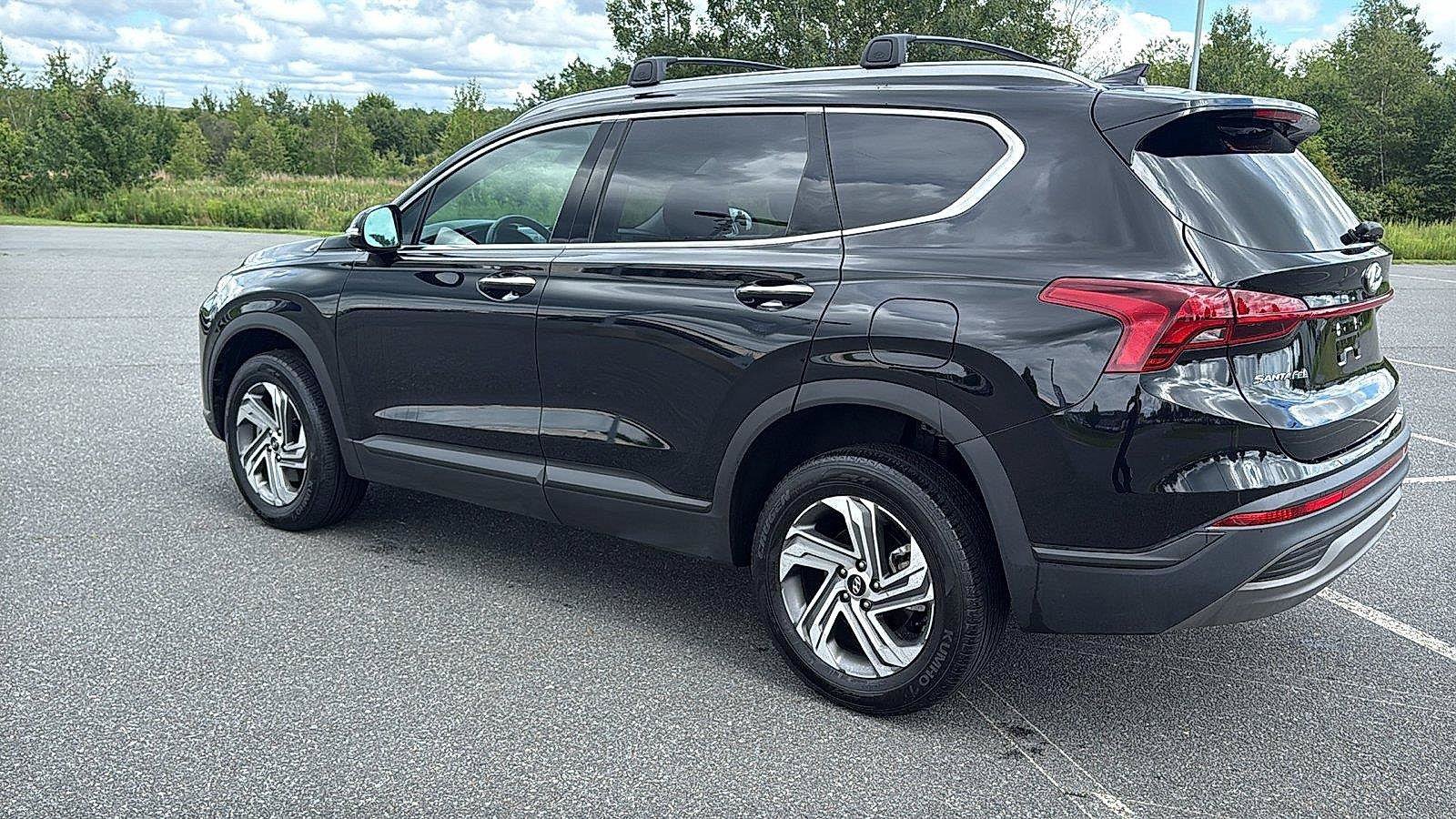 Certified 2023 Hyundai Santa Fe SEL AWD/4WD image 9