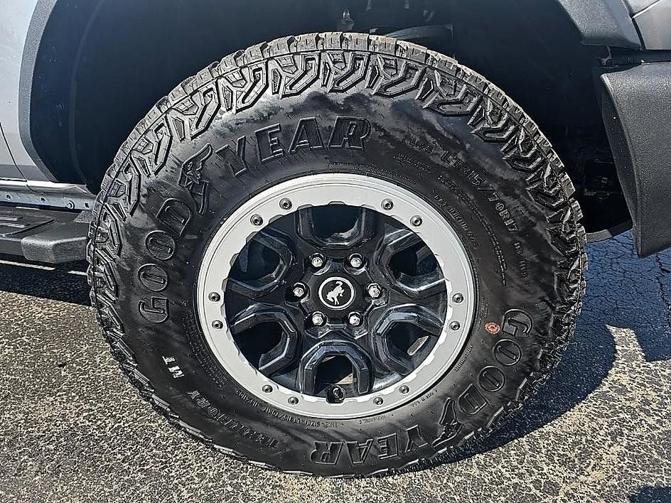 Used 2023 Ford Bronco Outer Banks w/ Sasquatch Package AWD/4WD image 45