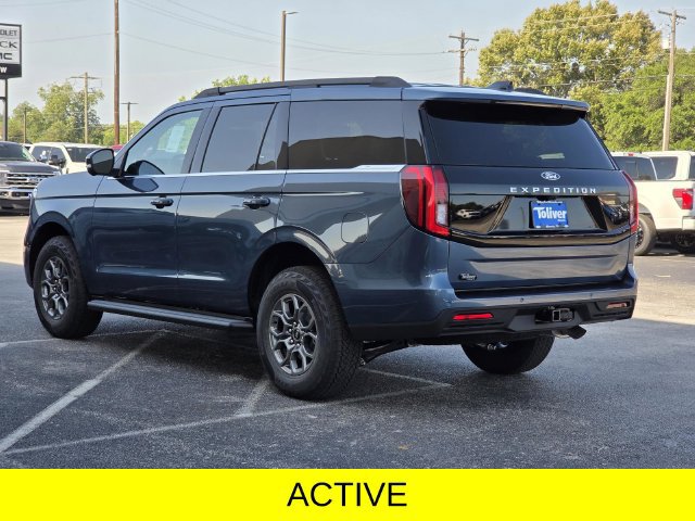 New 2027 Ford Expedition Active RWD image 4