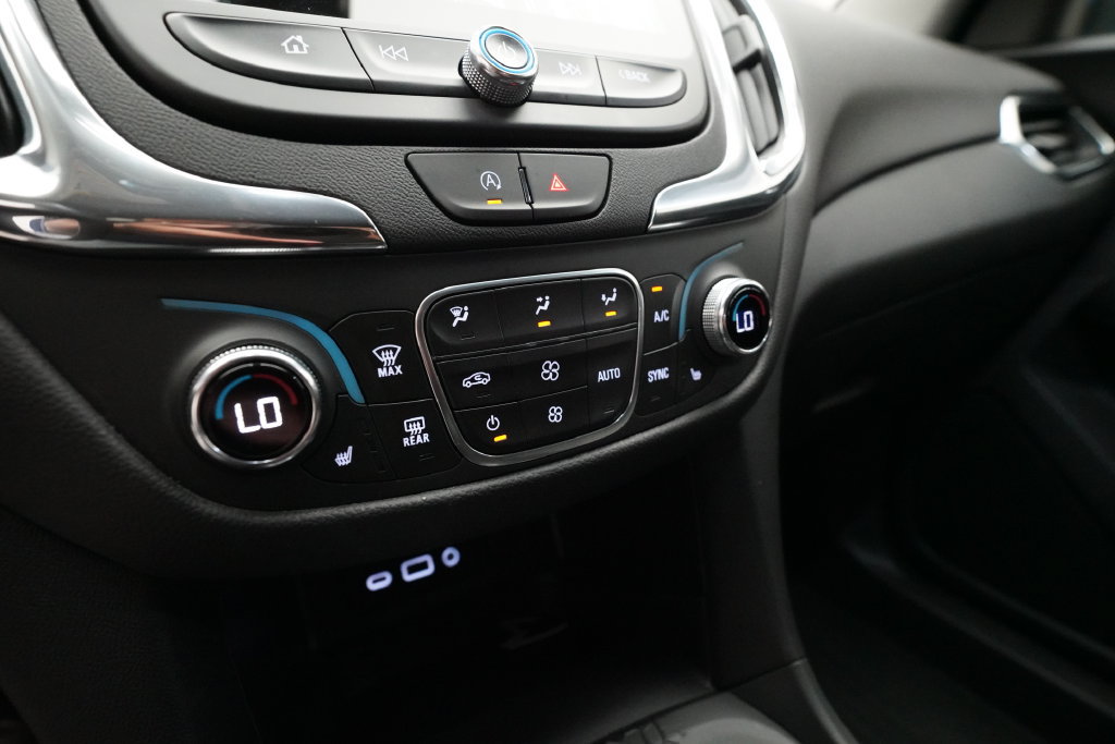 Used 2024 Chevrolet Equinox LT AWD/4WD image 21