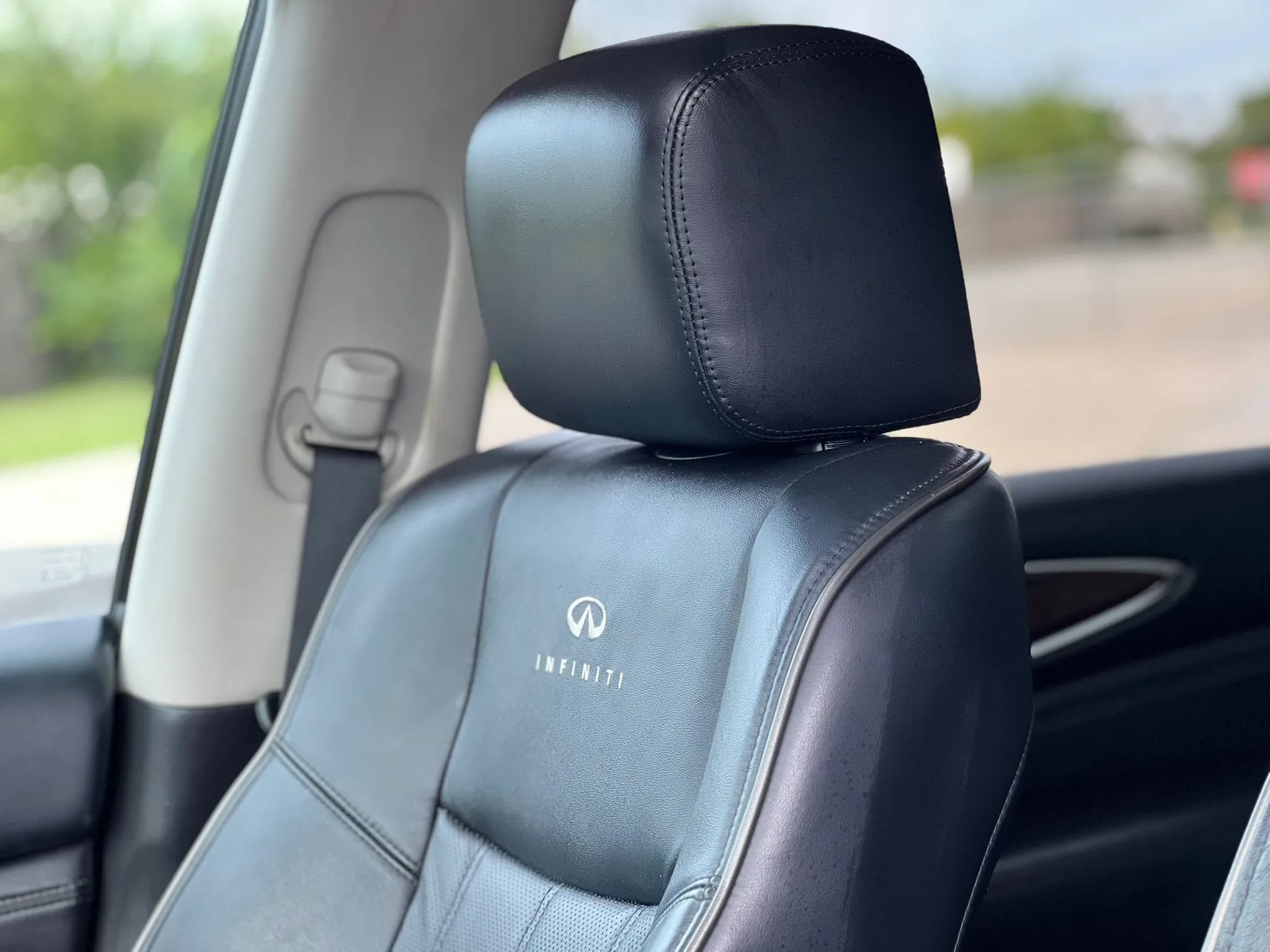 Used 2013 INFINITI JX35 AWD w/ Premium Pkg image 37