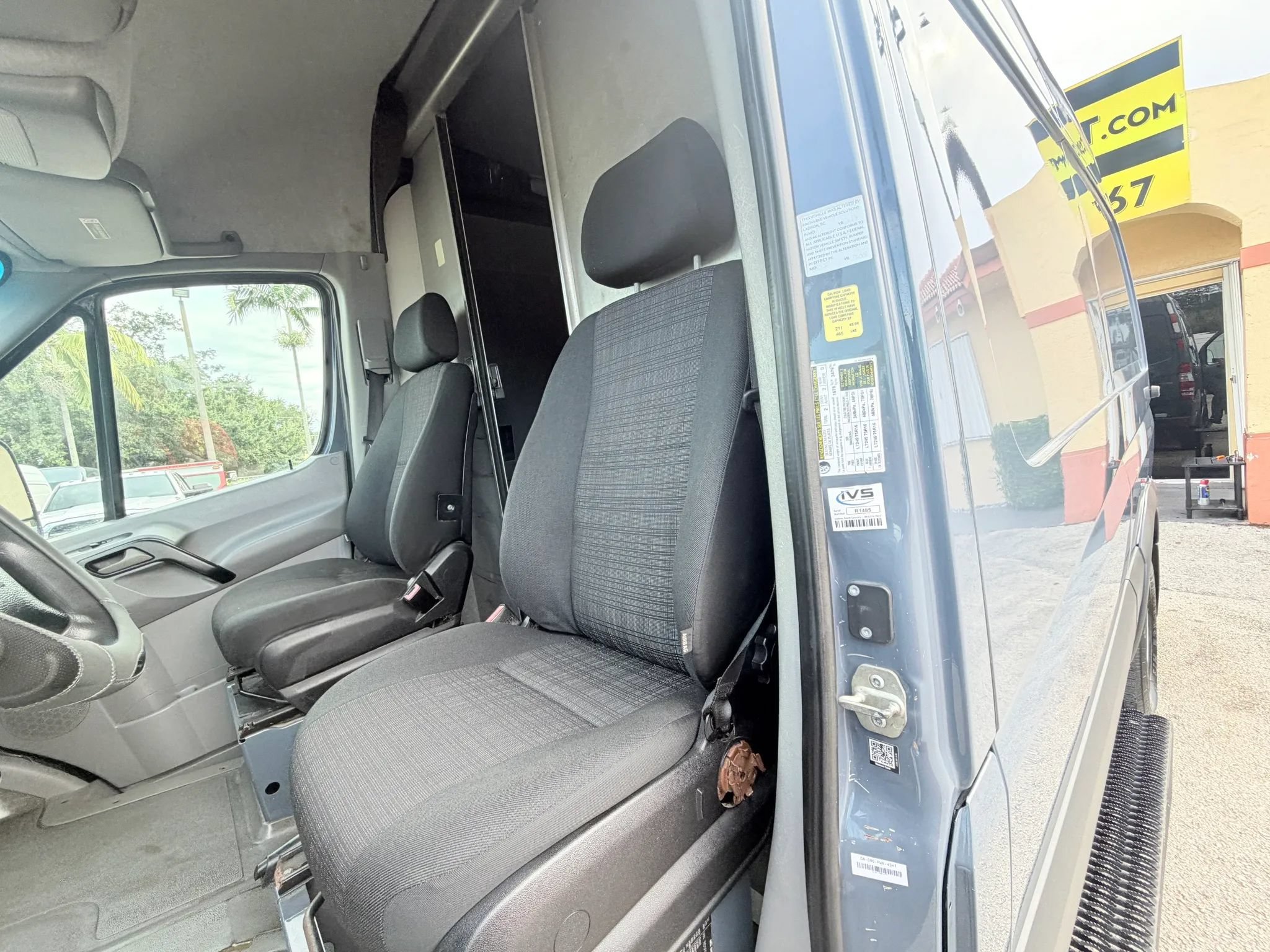 Used 2018 Mercedes-Benz Sprinter 2500 image 16