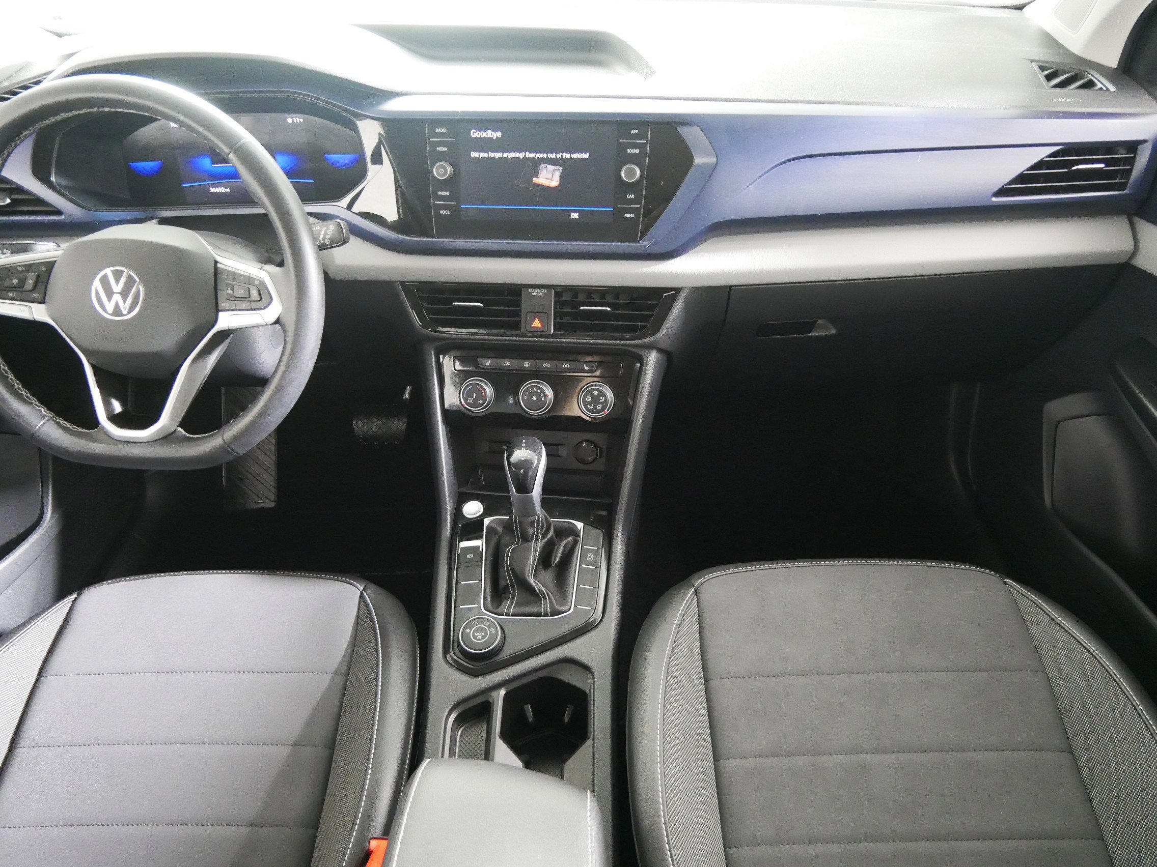 Used 2023 Volkswagen Taos SE image 10