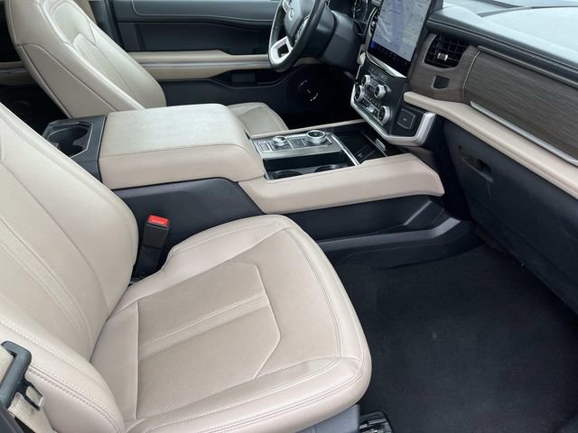 Used 2024 Ford Expedition Limited AWD/4WD image 26