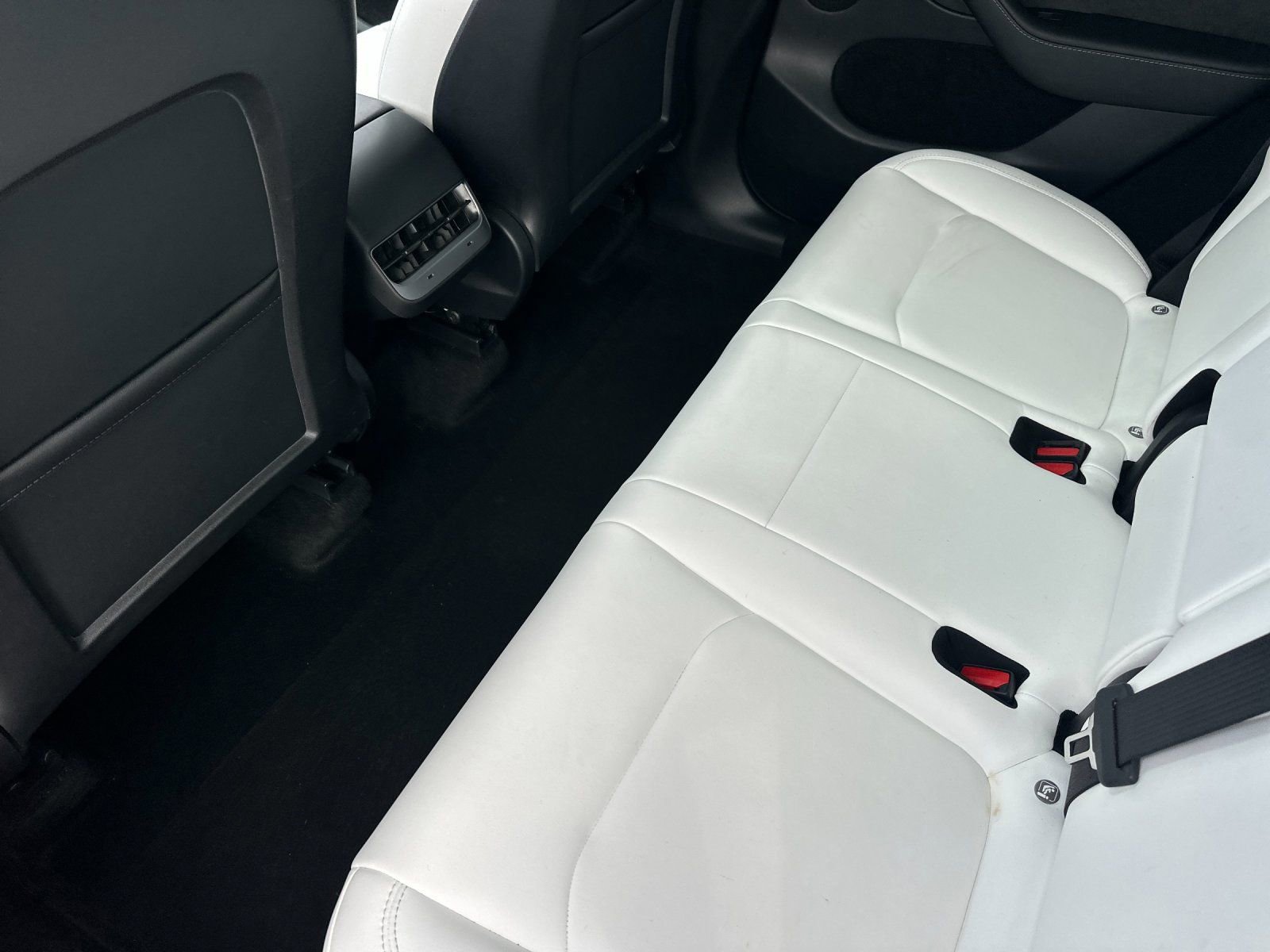 Used 2023 Tesla Model Y Long Range image 12