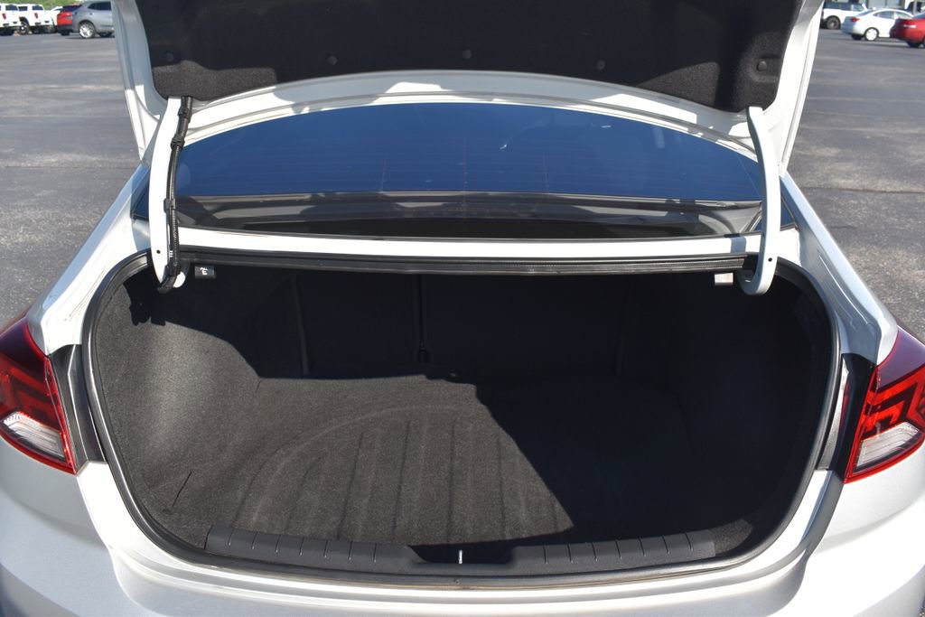 Used 2020 Hyundai Elantra Value Edition w/ Cargo Package (C1) FWD image 6