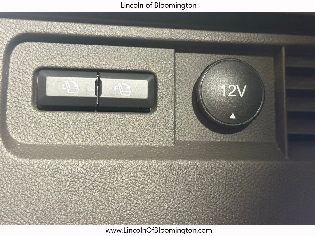 Certified 2023 Lincoln Nautilus Reserve w/ Equipment Group 201A image 37