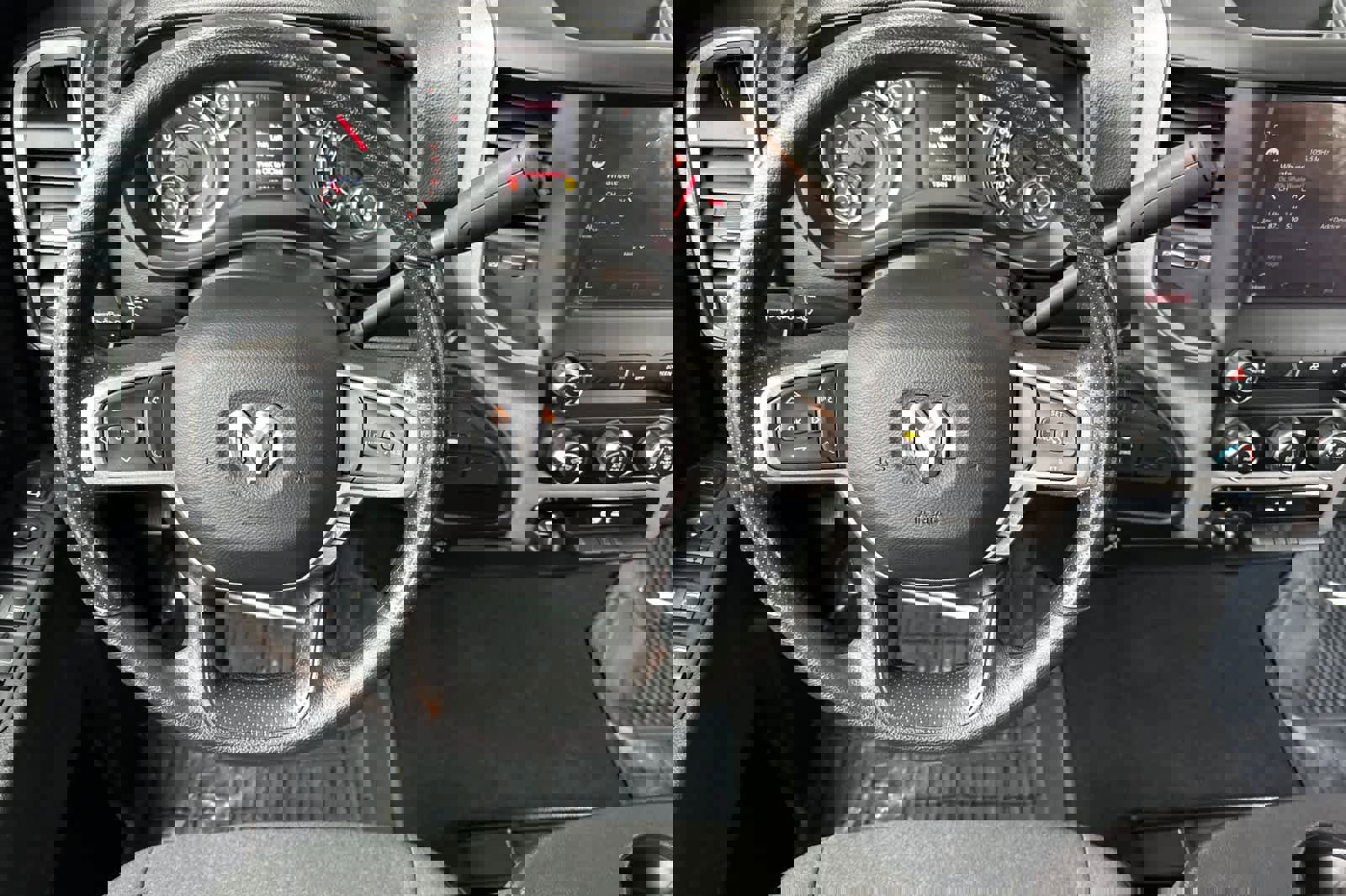 Used 2024 RAM 3500 Tradesman w/ Chrome Appearance Group image 14