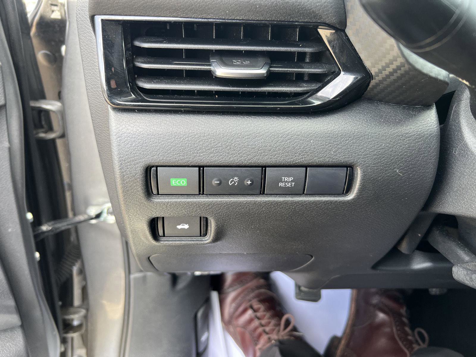 Used 2024 Nissan Sentra SV image 13