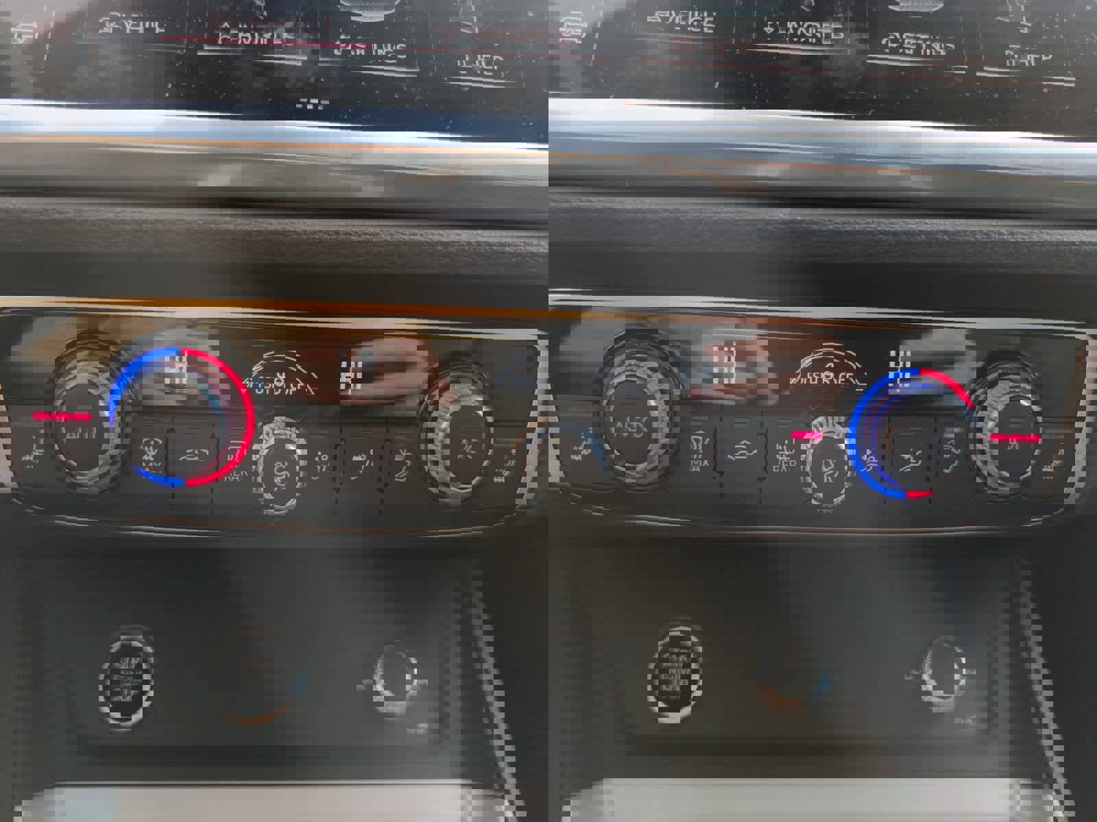 Used 2024 Audi Q3 2.0T Premium image 30