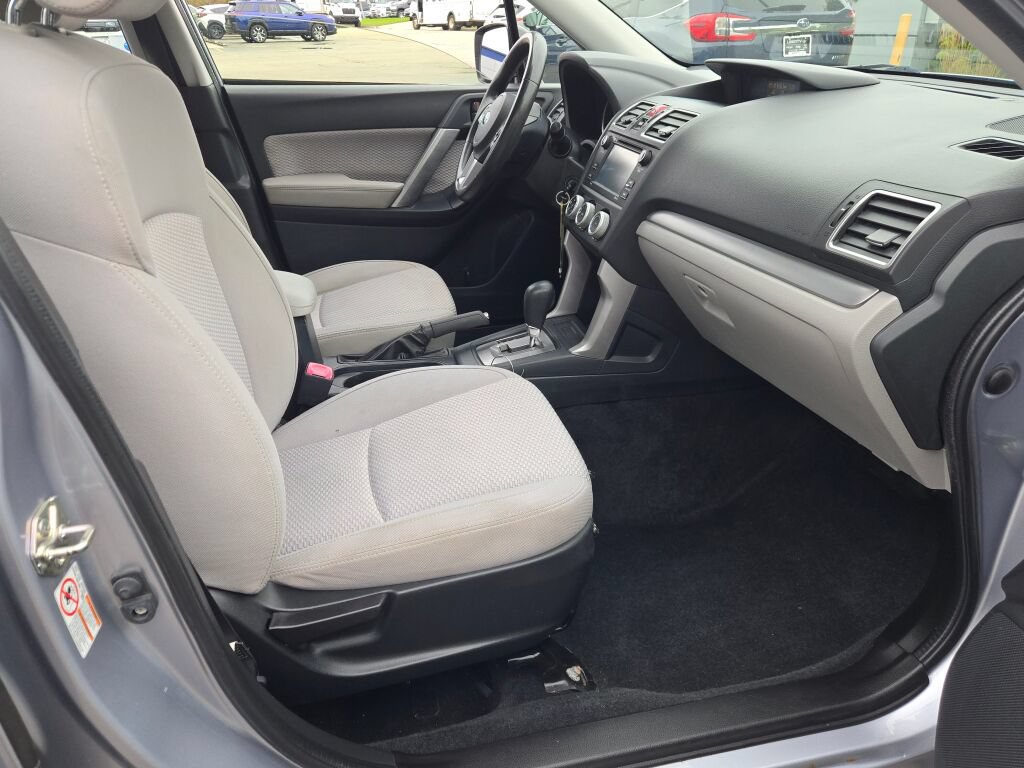 Used 2017 Subaru Forester 2.5i w/ Alloy Wheel Package AWD/4WD image 8