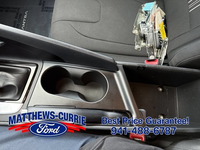 Used 2023 Hyundai Elantra SEL FWD image 19