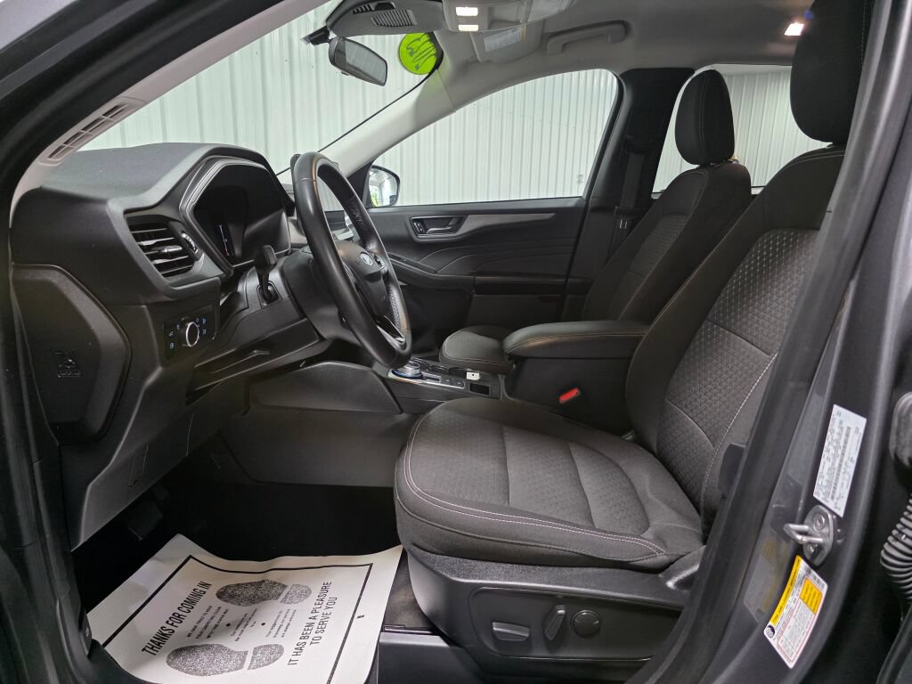 Used 2023 Ford Escape Active w/ Tech Pack #1 FWD image 9