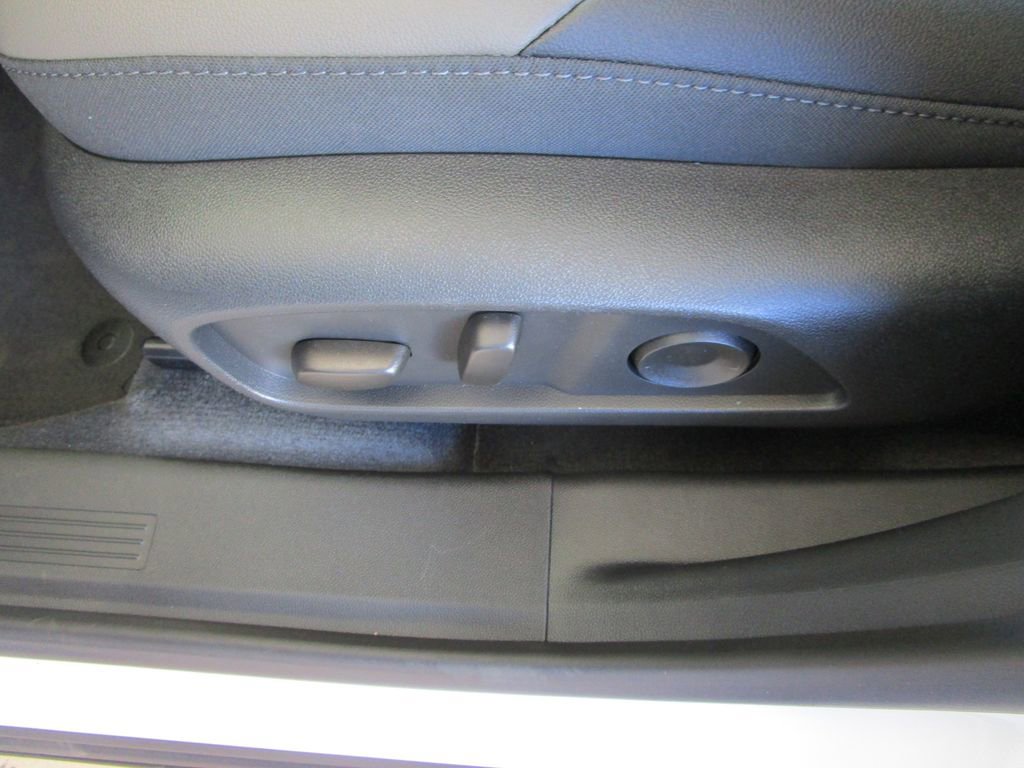 New 2026 Chevrolet Equinox LT w/ Convenience Package II image 22