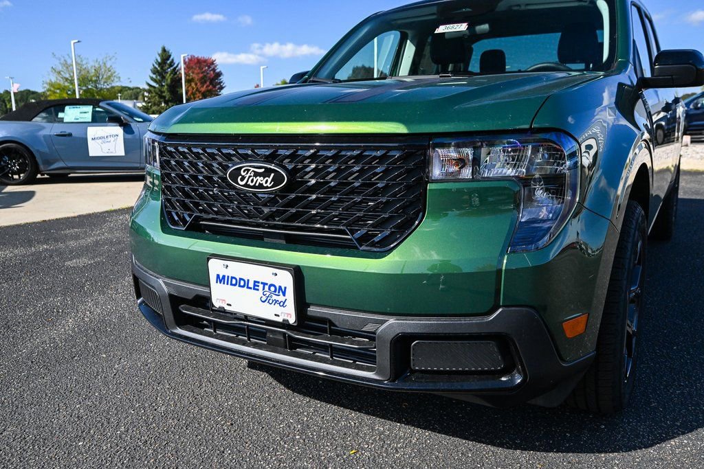 New 2025 Ford Maverick XLT w/ Black Appearance Package image 11