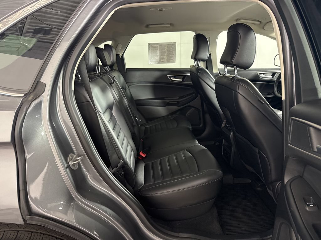 Certified 2024 Ford Edge SEL w/ Convenience Package AWD/4WD image 16