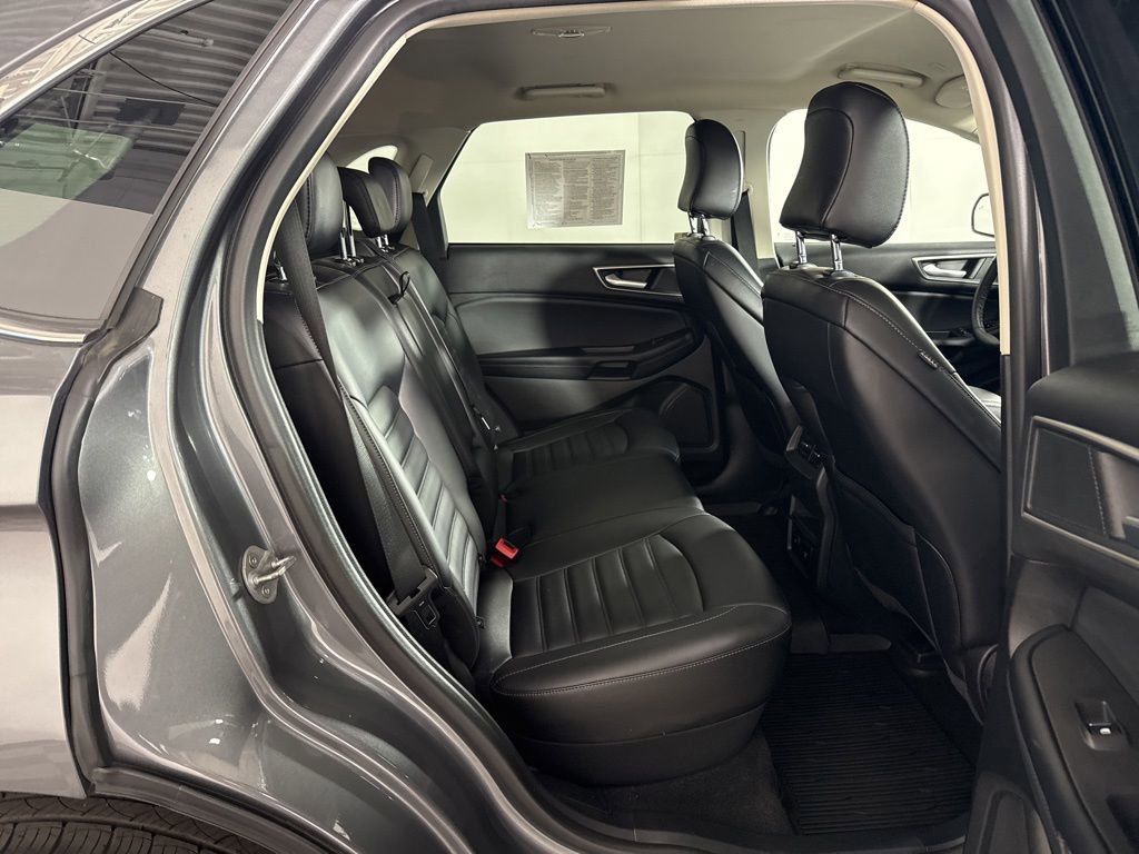 Used 2024 Ford Edge SEL w/ Convenience Package AWD/4WD image 16